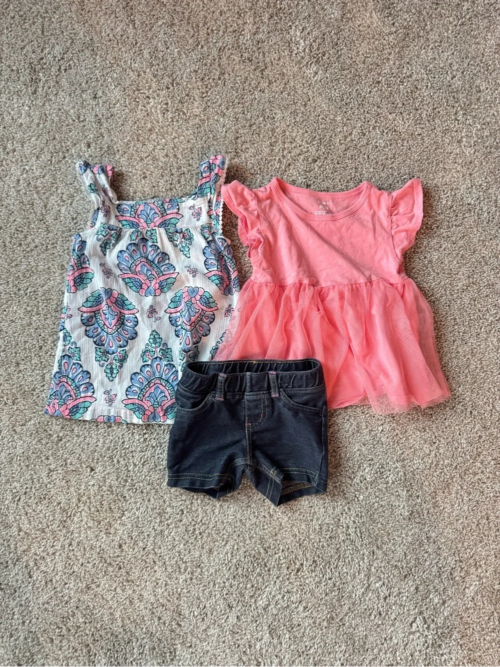 Carter’s Toddler Girl Outfit Bundle Size 2T Pink Tulle Top Tuttu Denim Shorts